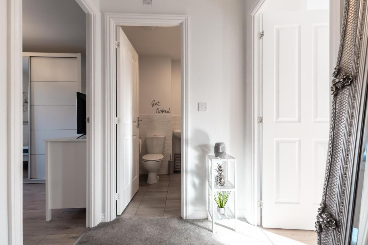 Cheerful 3 Bedroom House - Sleeps 7 Alwalton Exterior photo